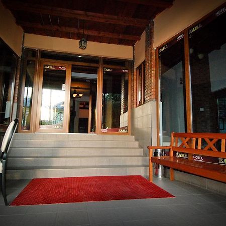 Hotel Zara Roman Luaran gambar