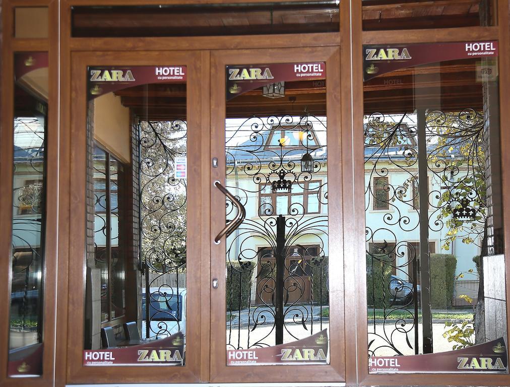 Hotel Zara Roman Luaran gambar