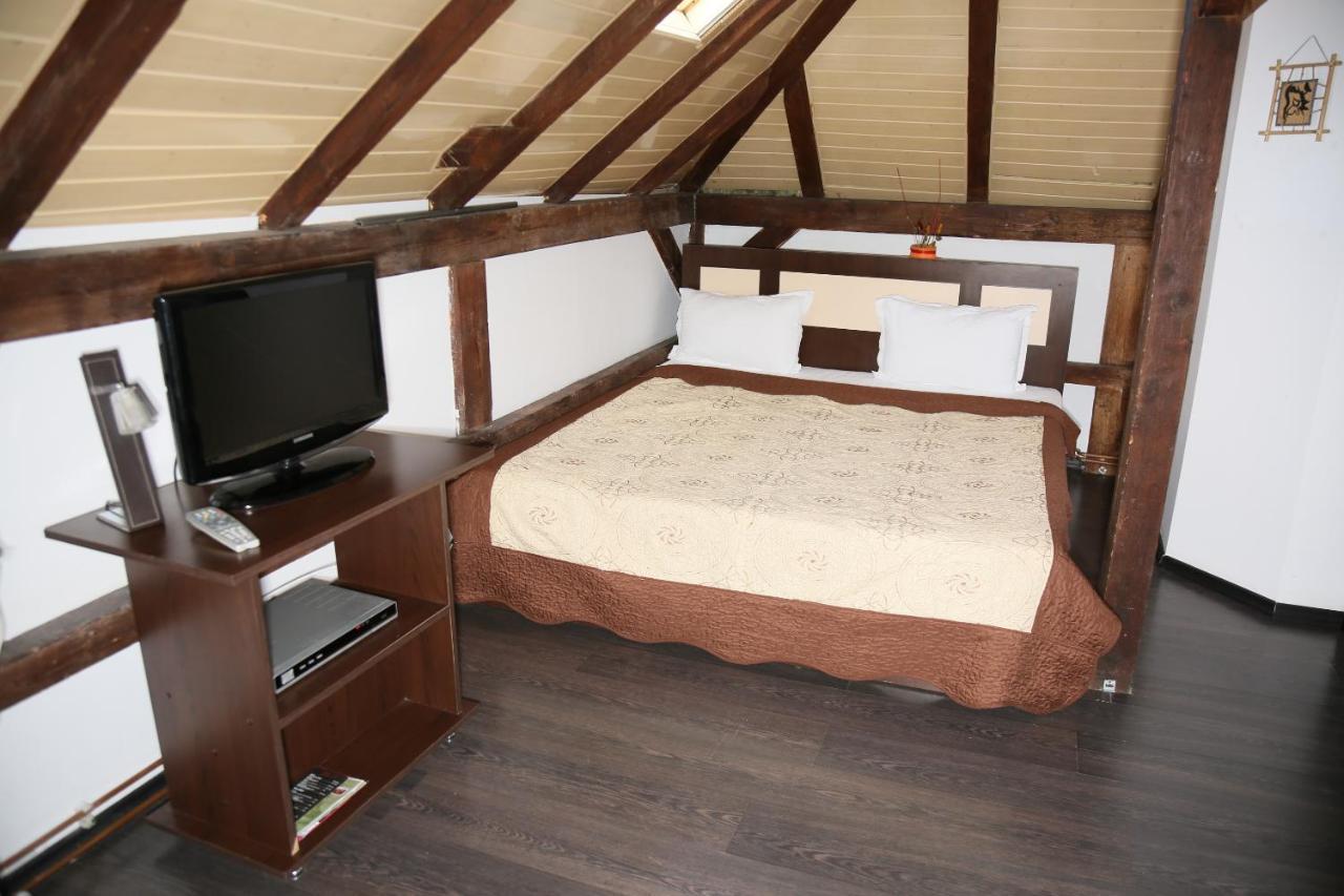 Hotel Zara Roman Luaran gambar