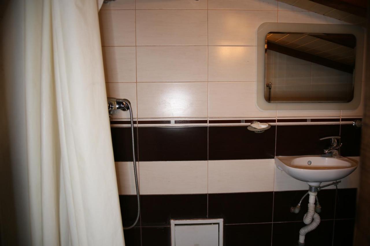 Hotel Zara Roman Luaran gambar
